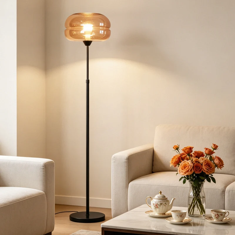 Minimalistische Stehfußlampe