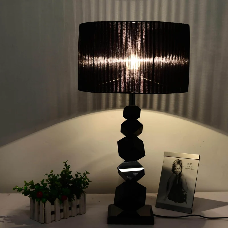 Geometrische Tischlampe