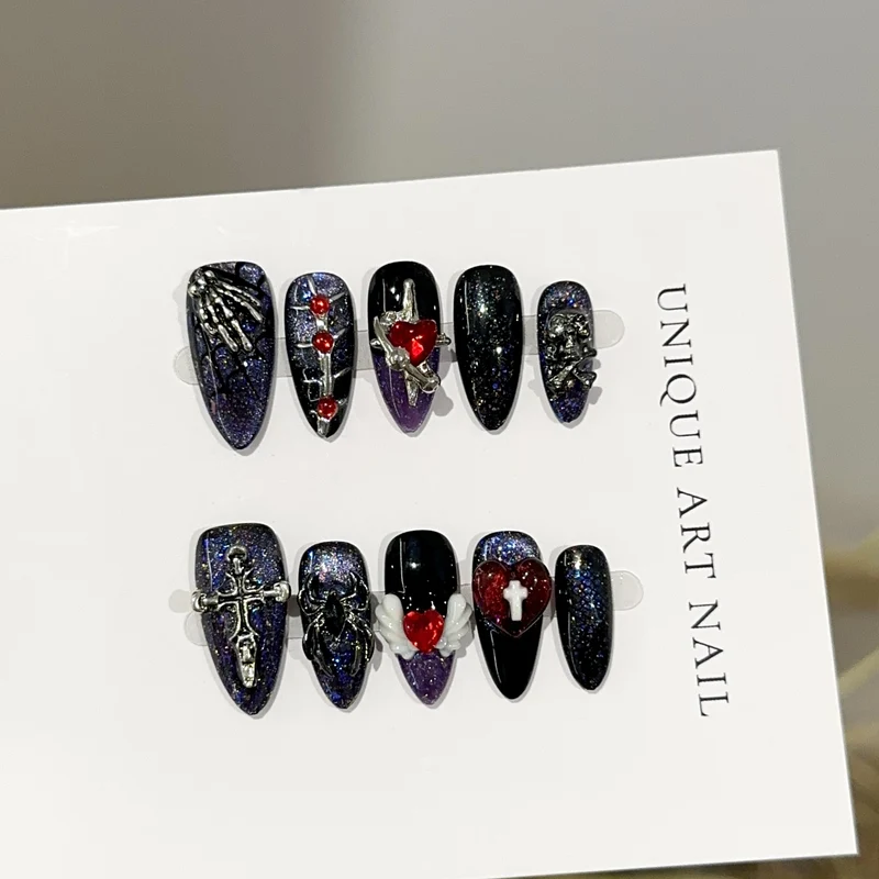 Gothic-inspirierte dekorative Press-On-Nagelkunst-Set