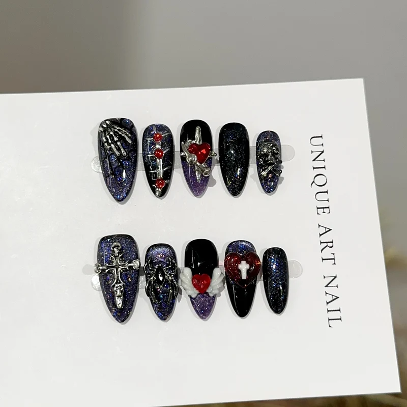 Gothic-inspirierte dekorative Press-On-Nagelkunst-Set