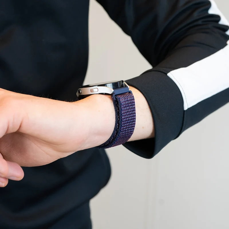 Bandz Actyve Smartwatch 20mm Nylon Loop Armband (Indigo Blau)