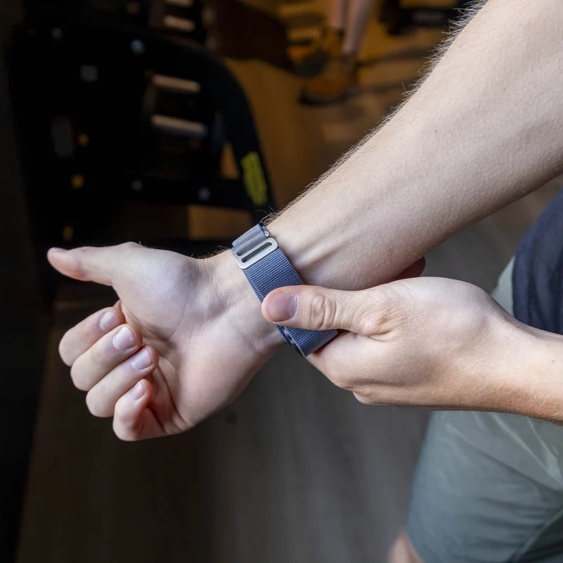 Bandz Actyve Smartwatch 20mm Alpine Armband (Graublau)