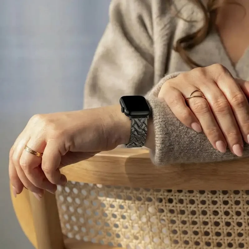 Bandz Apple Watch Metallarmband 'V-Type' (Schwarz)